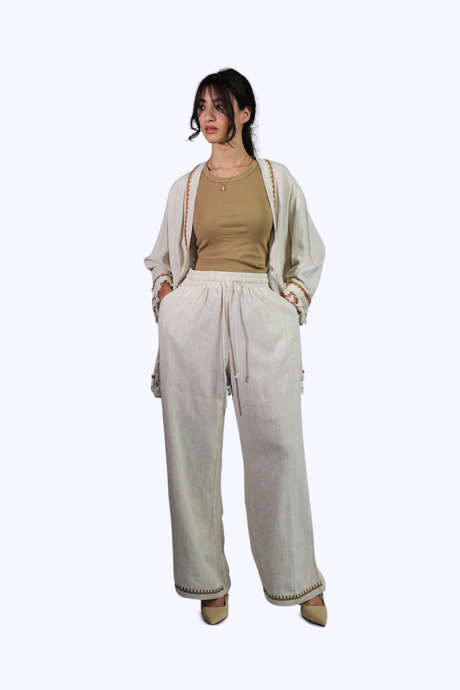 Ensemble écru à pompons