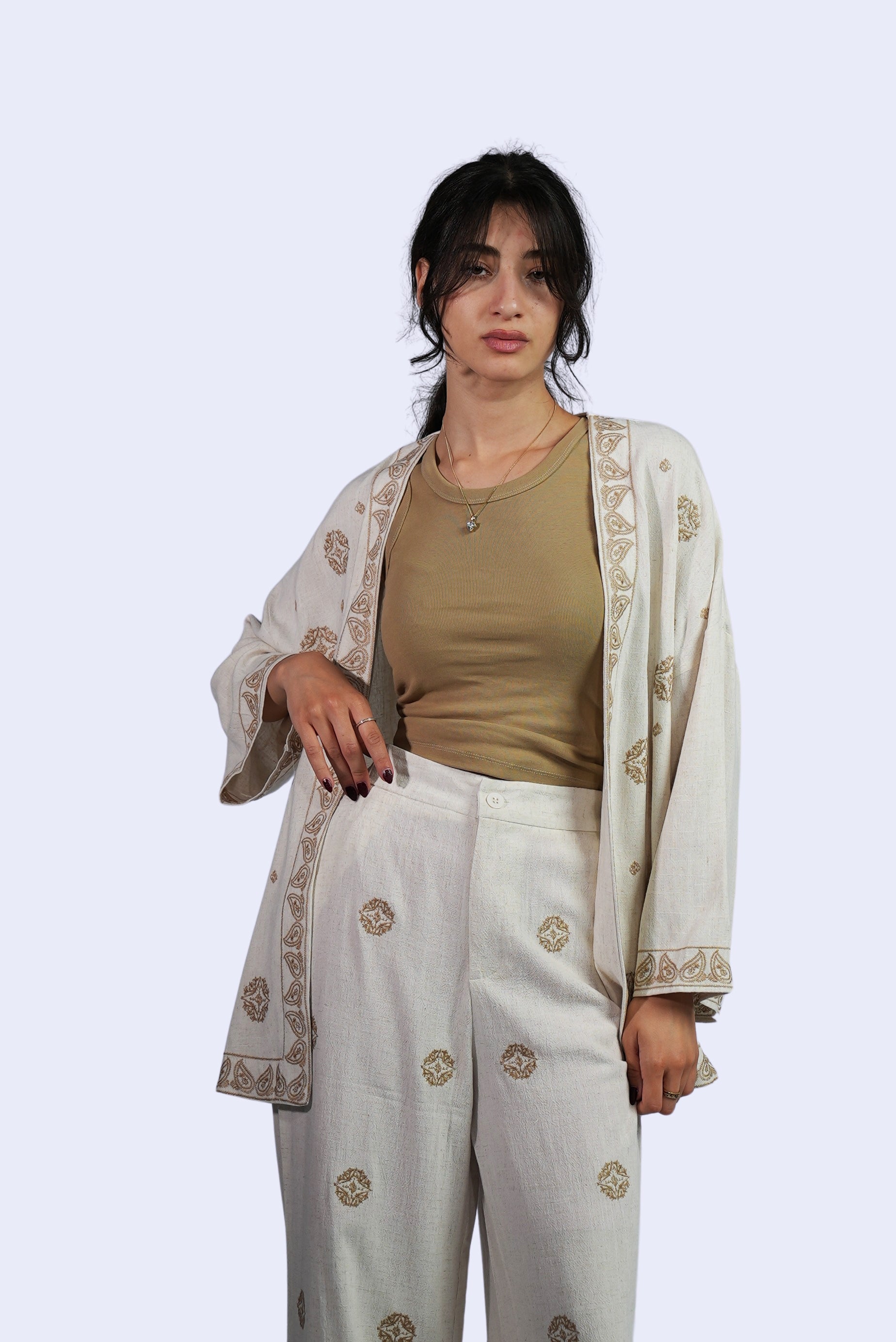 Ensemble écru à motifs beiges