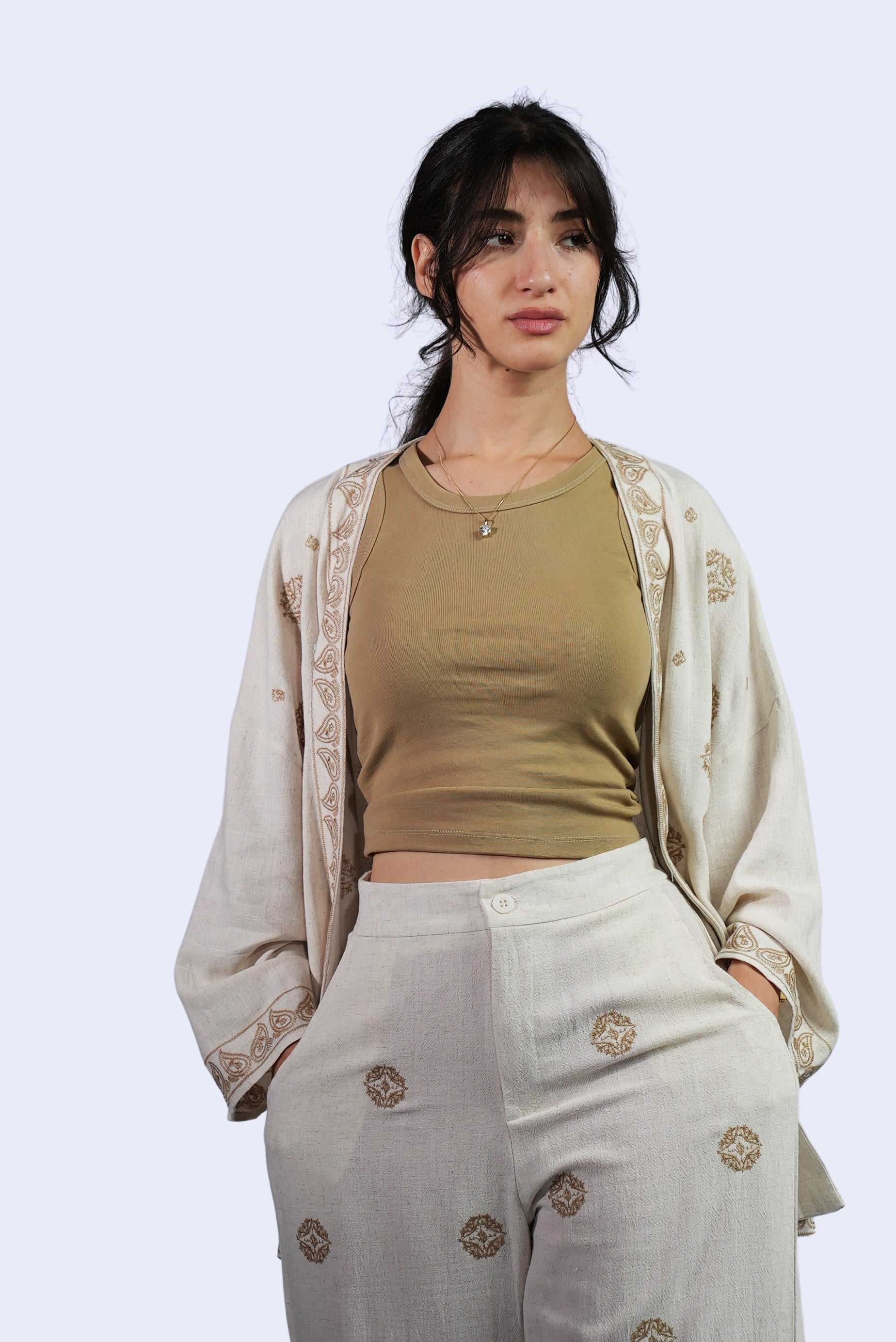 Ensemble écru à motifs beiges