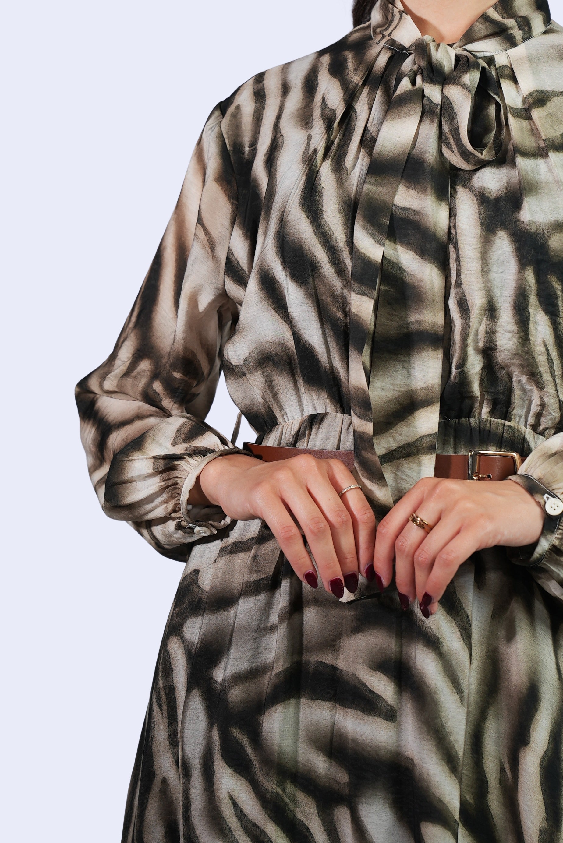 Robe beige imprimée à nœud