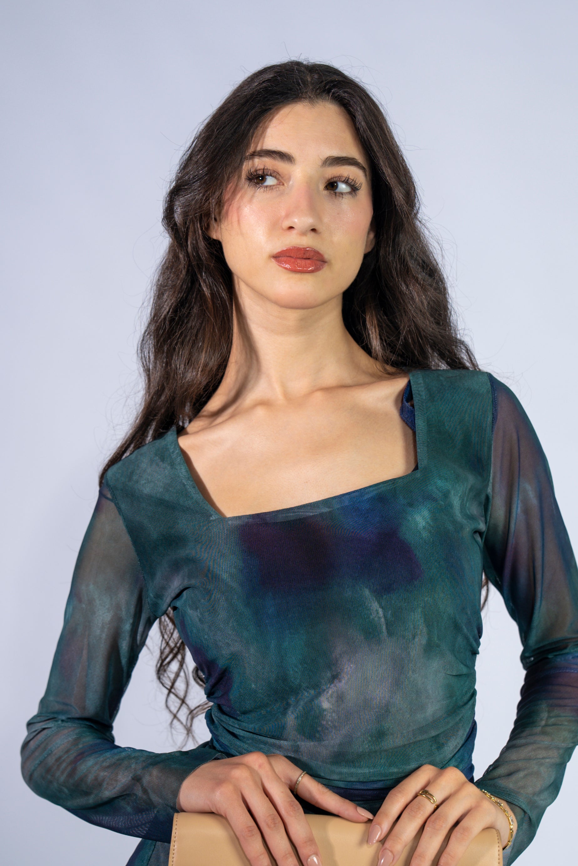 Robe mi-longue à col carré