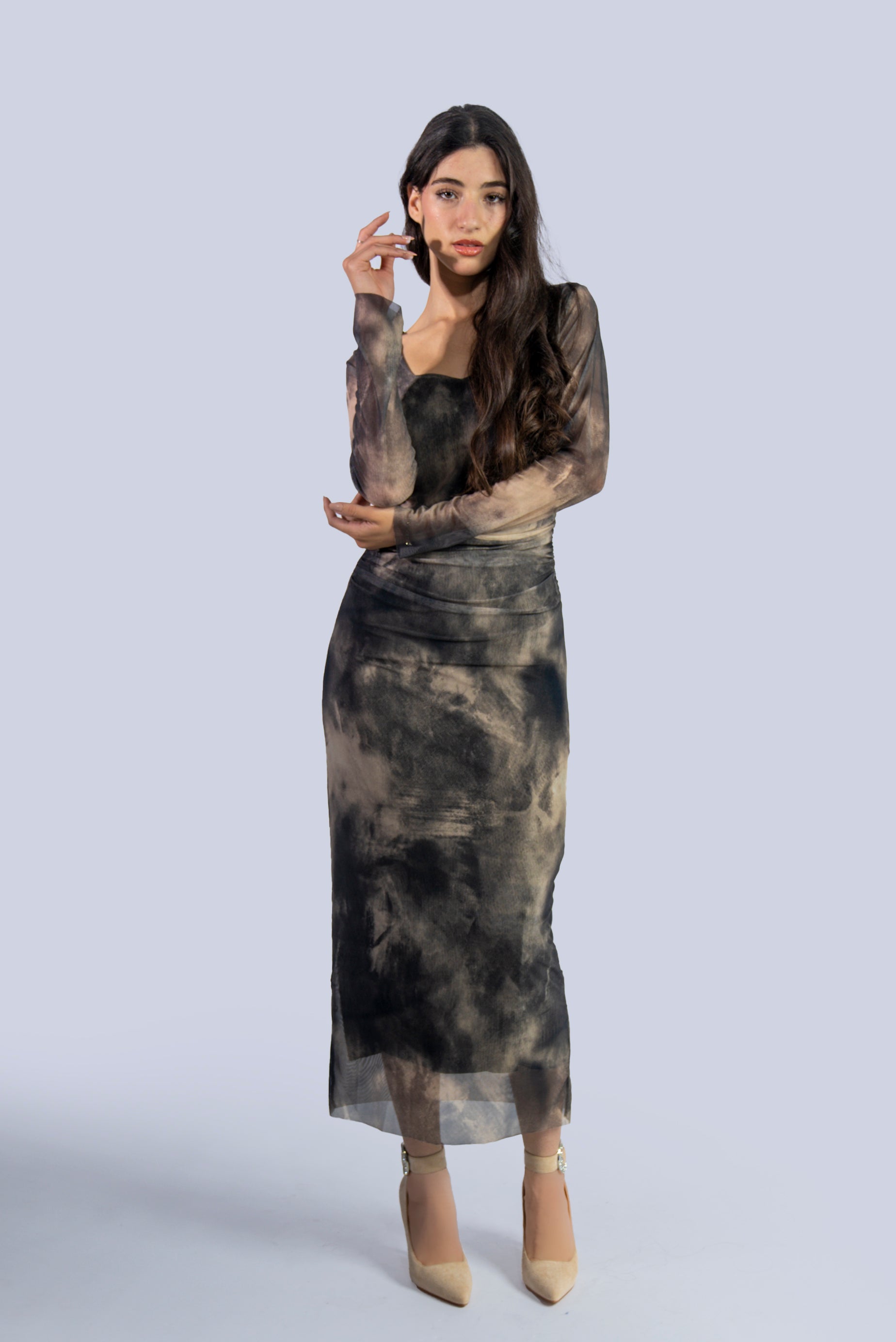 Robe mi-longue à col carré