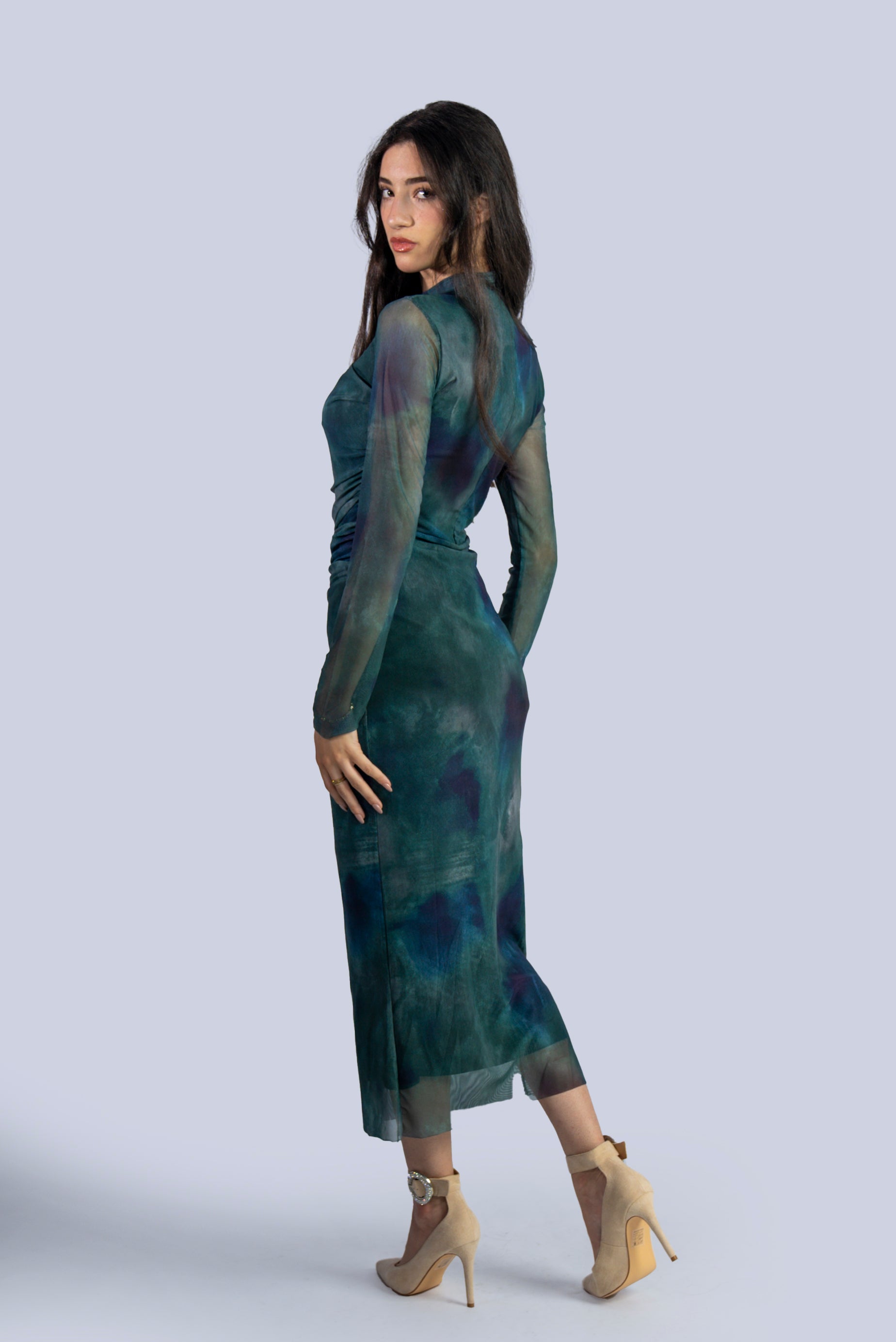 Robe longue col montant