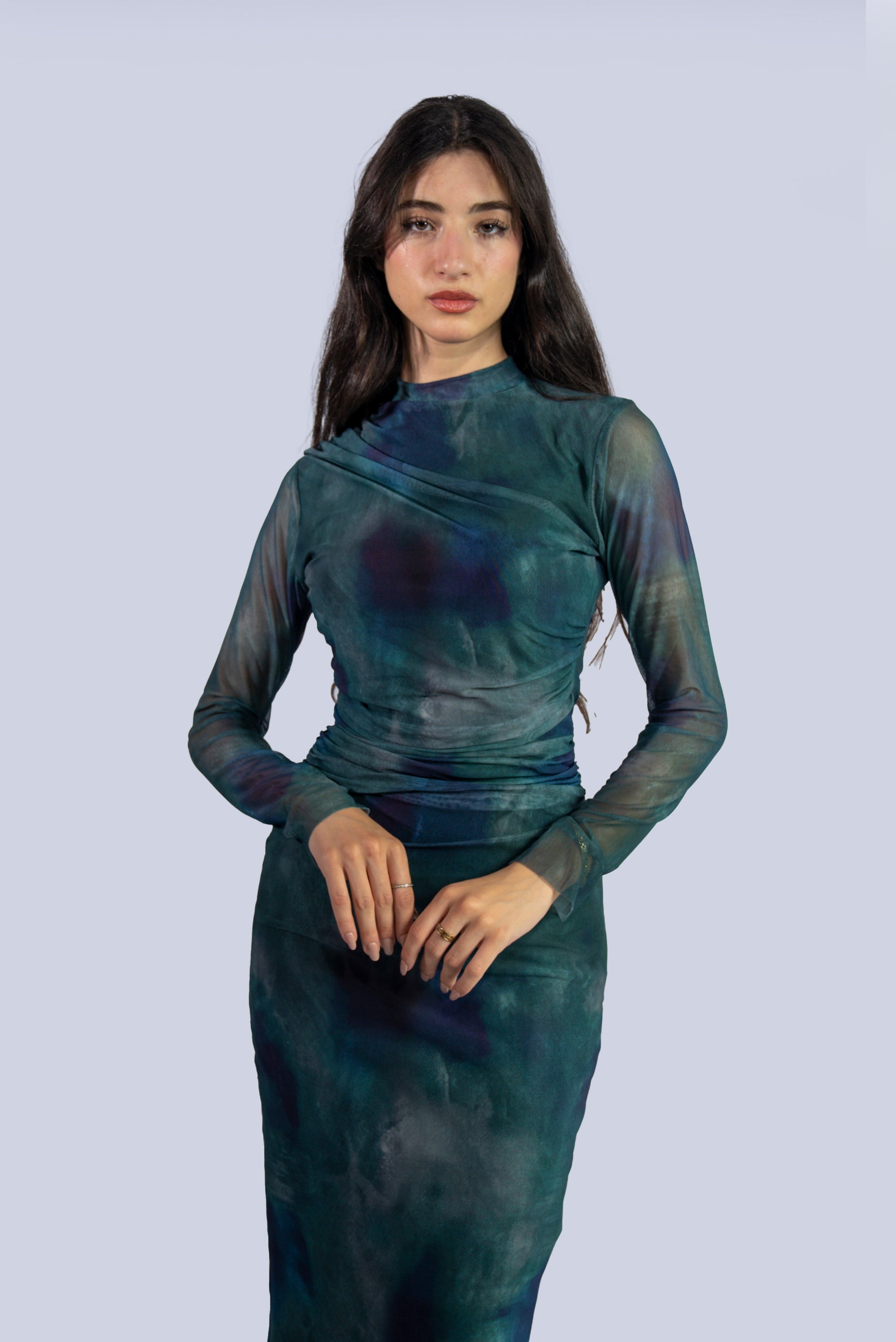 Robe longue col montant