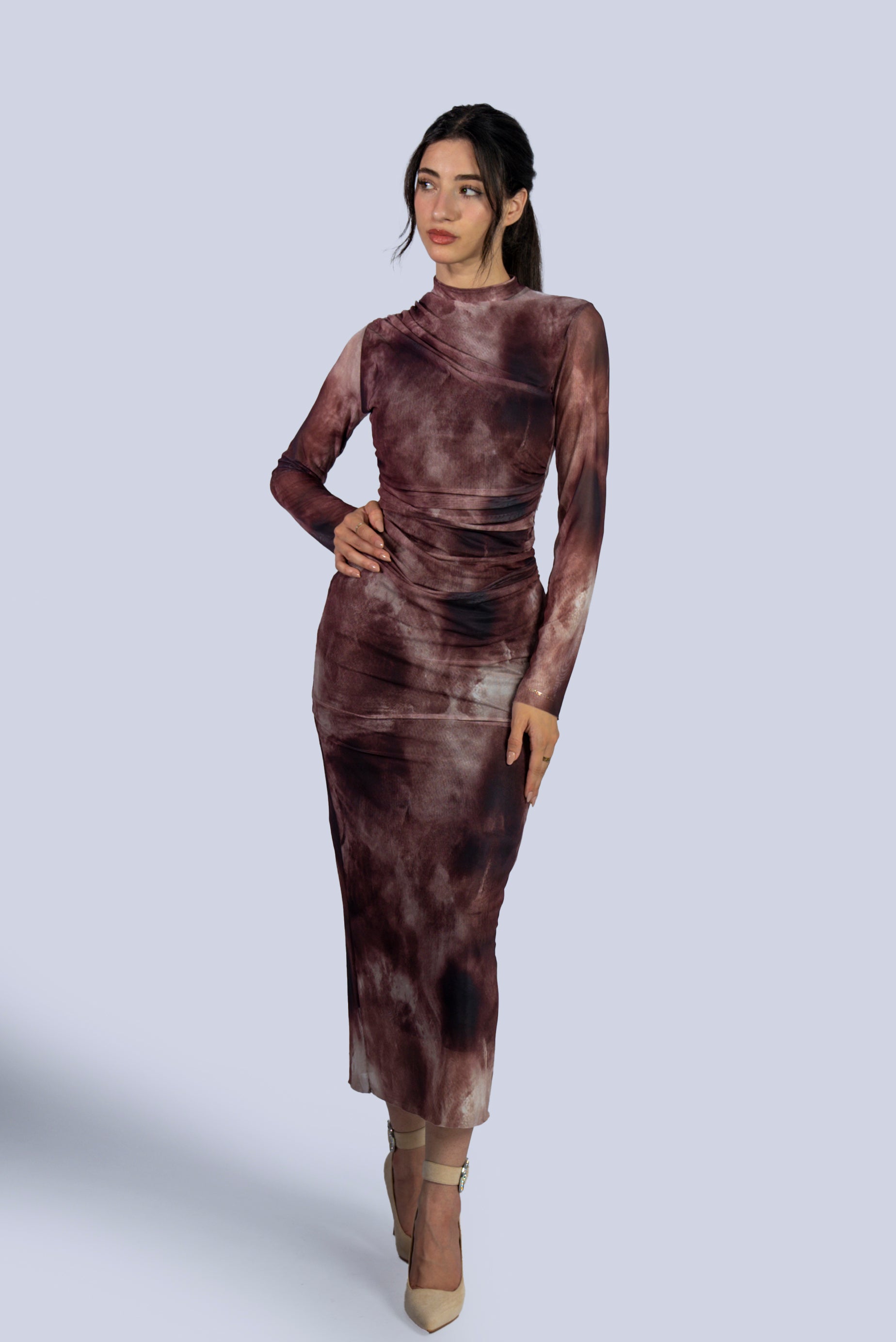 Robe longue col montant