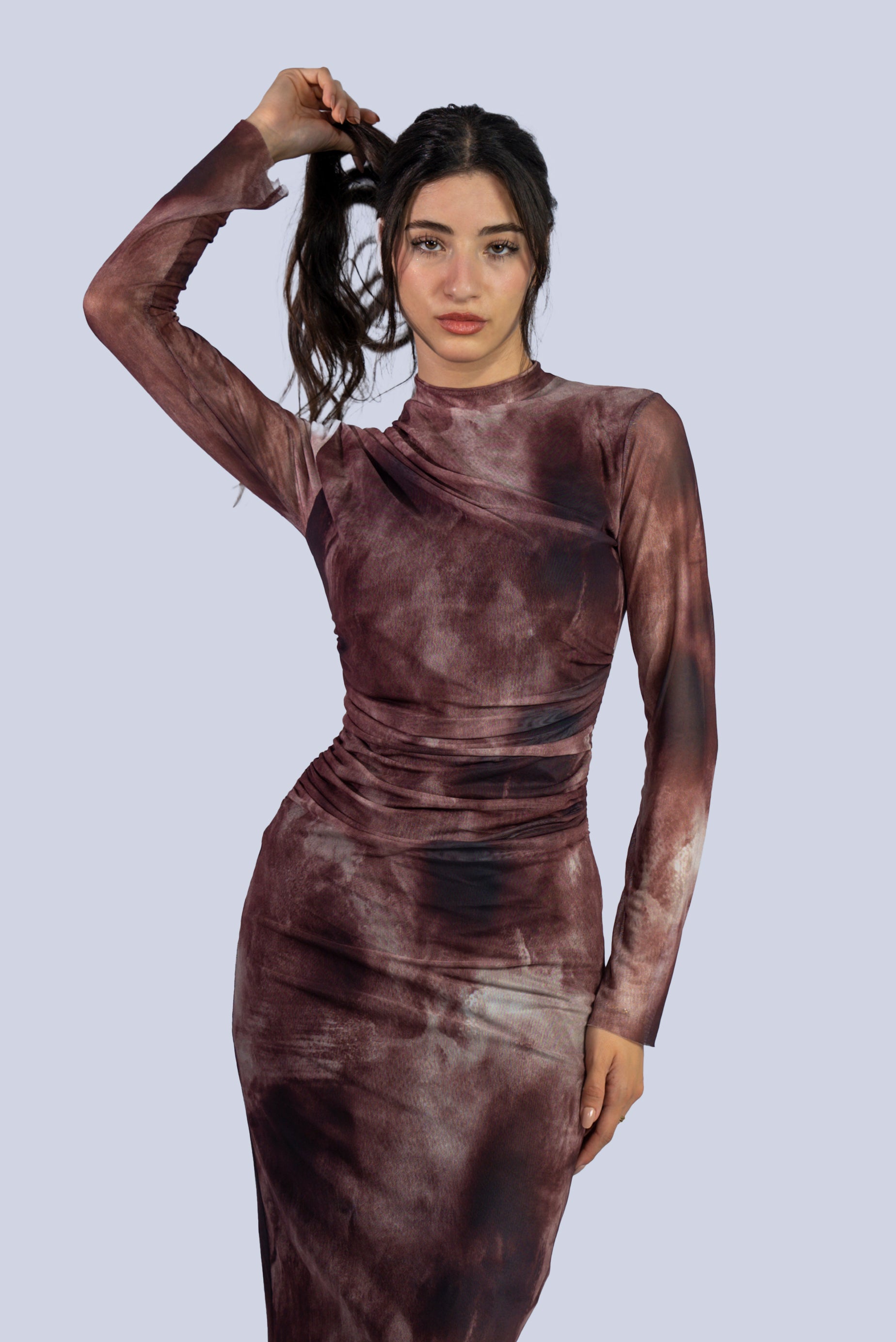 Robe longue col montant