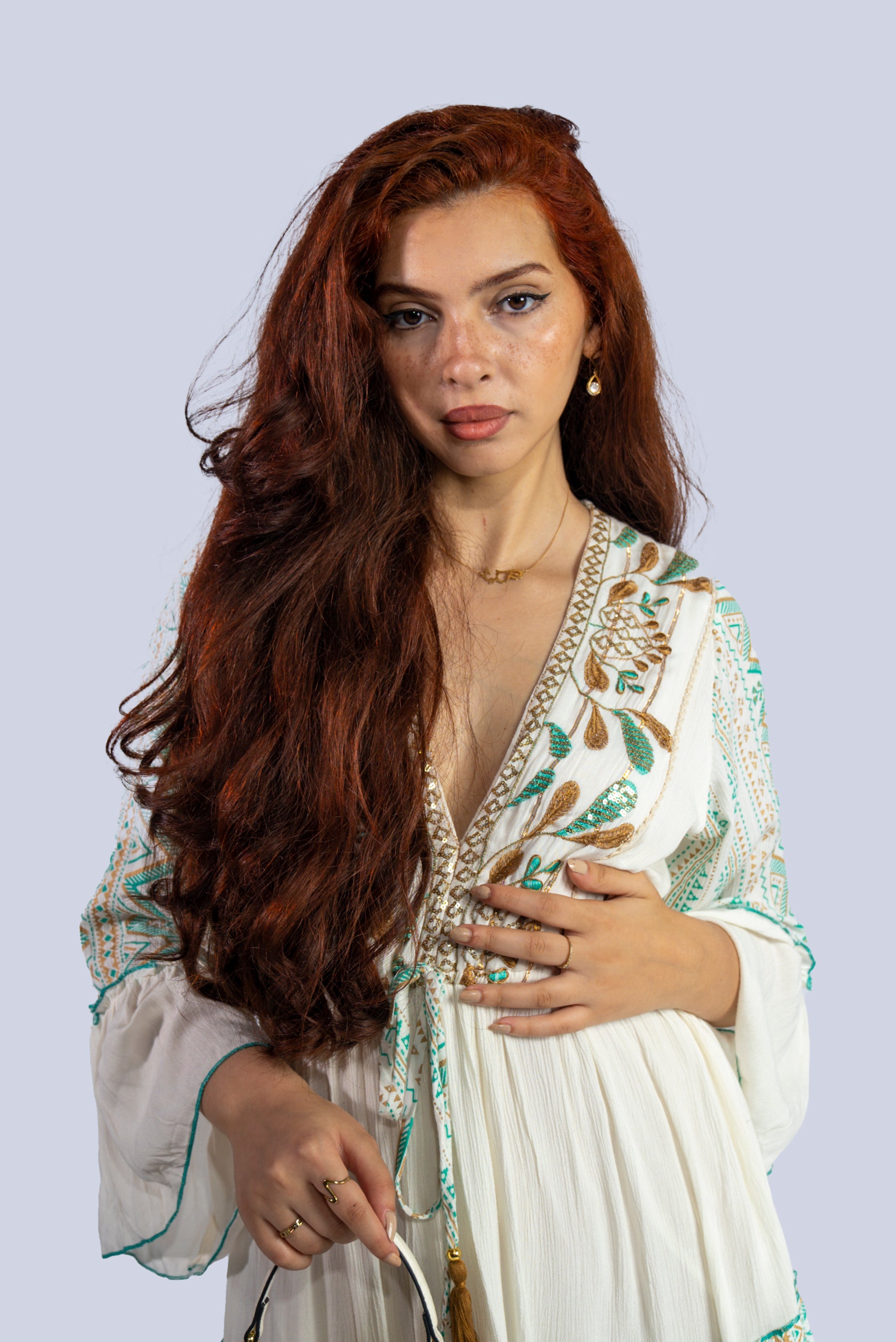 Robe longue blanche à broderies
