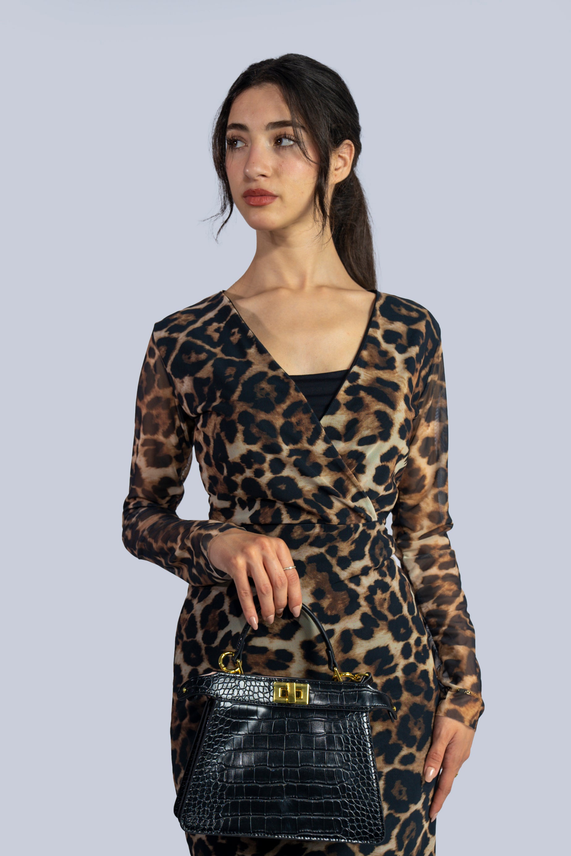 Robe moulante à imprimé léopard