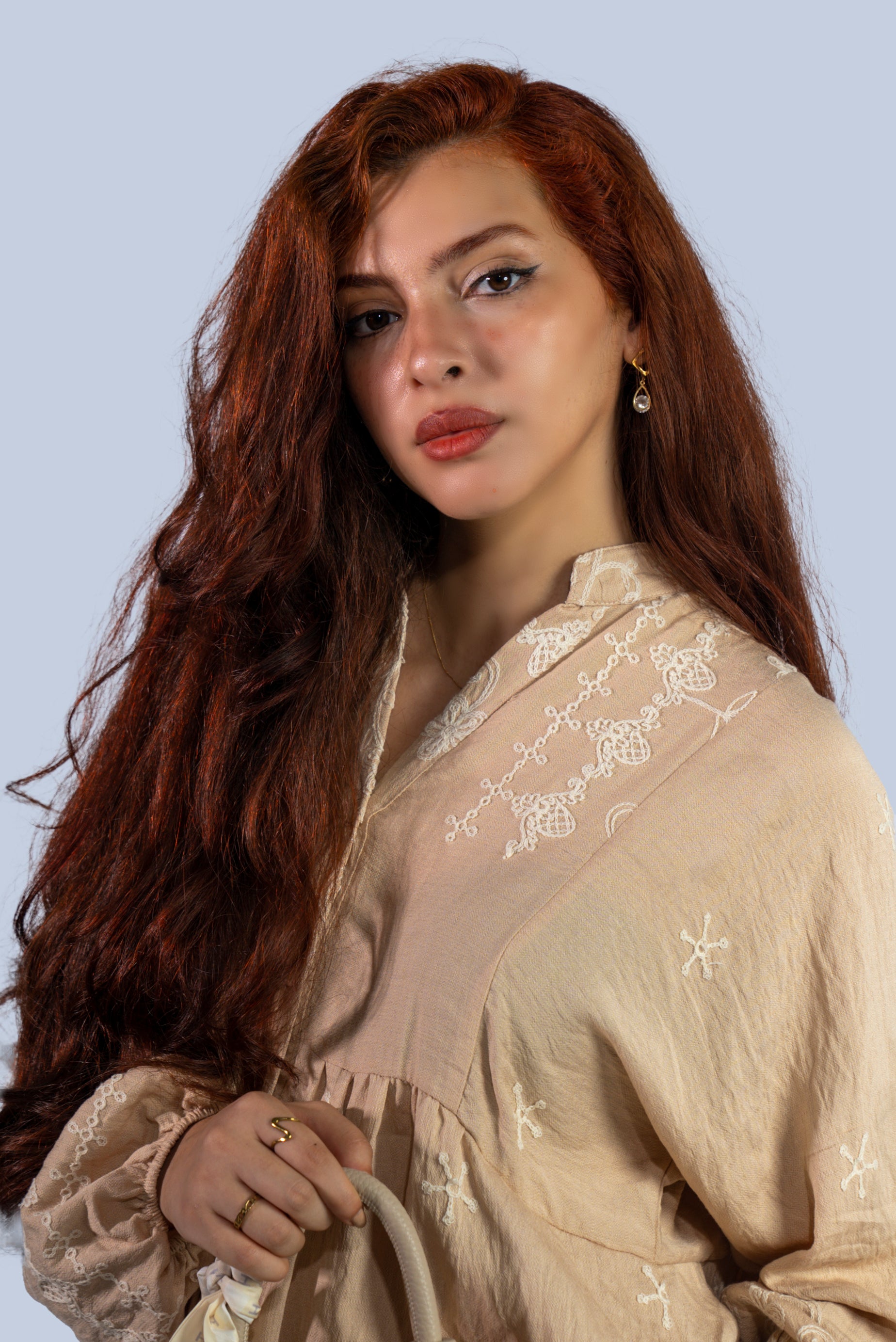 Robe longue avec broderie florale