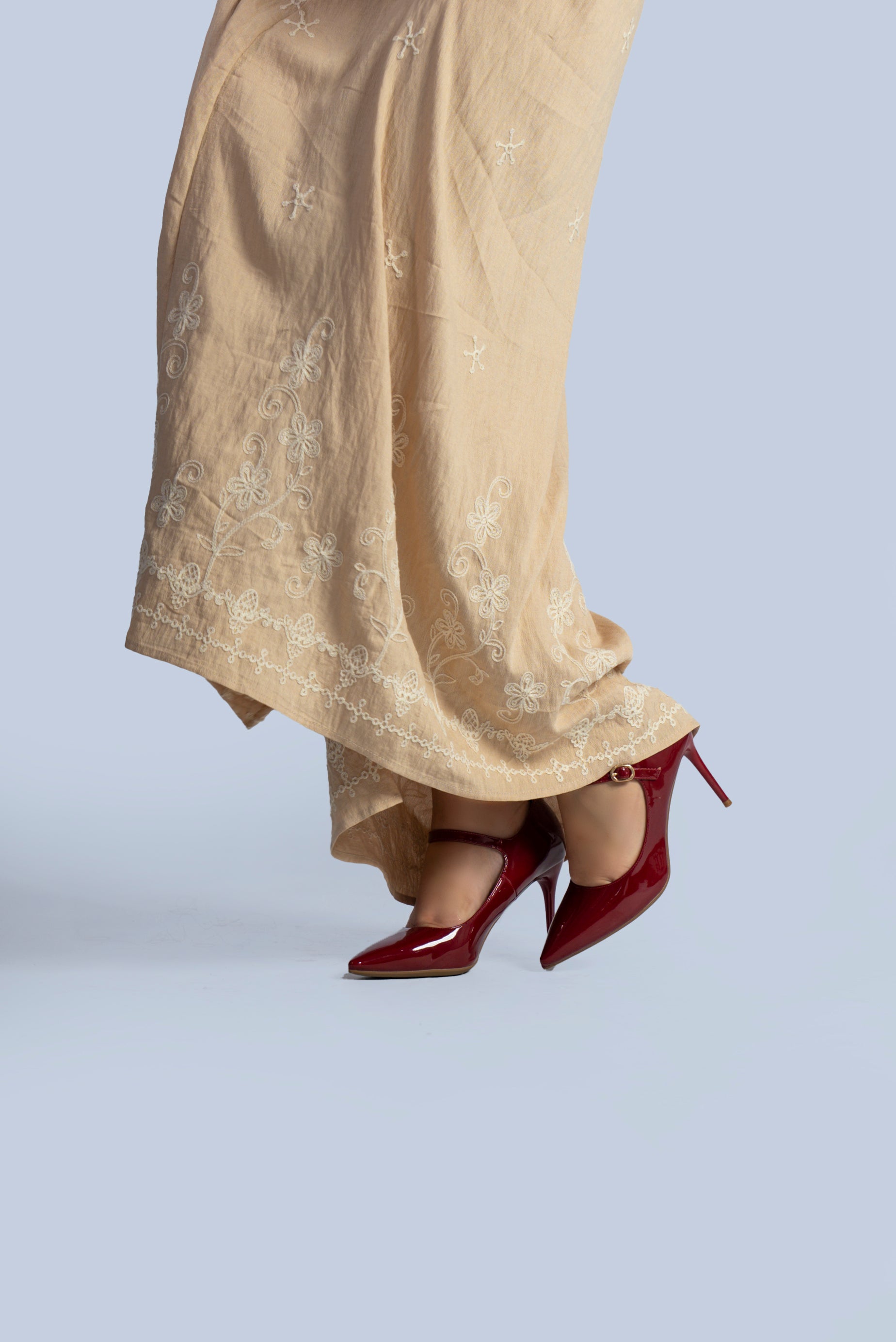 Escarpin vernis avec bride