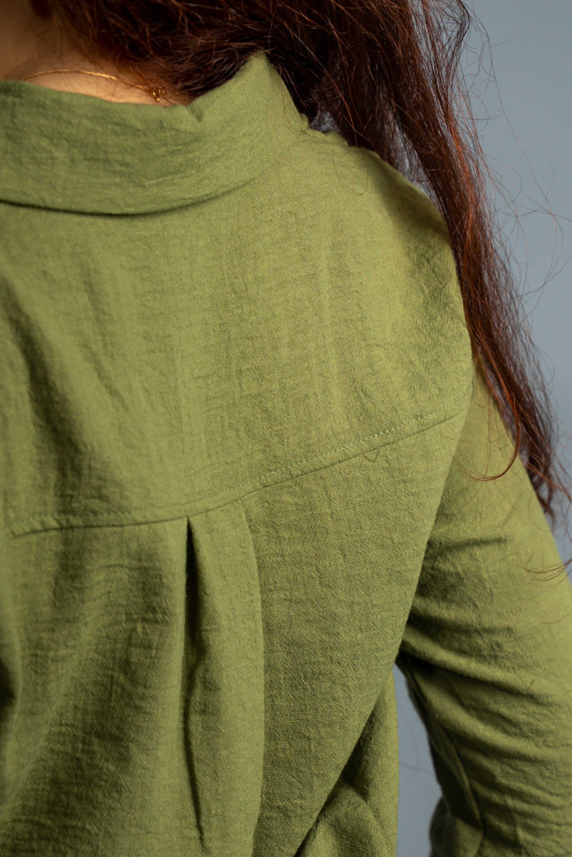 Chemise unie à manches longues