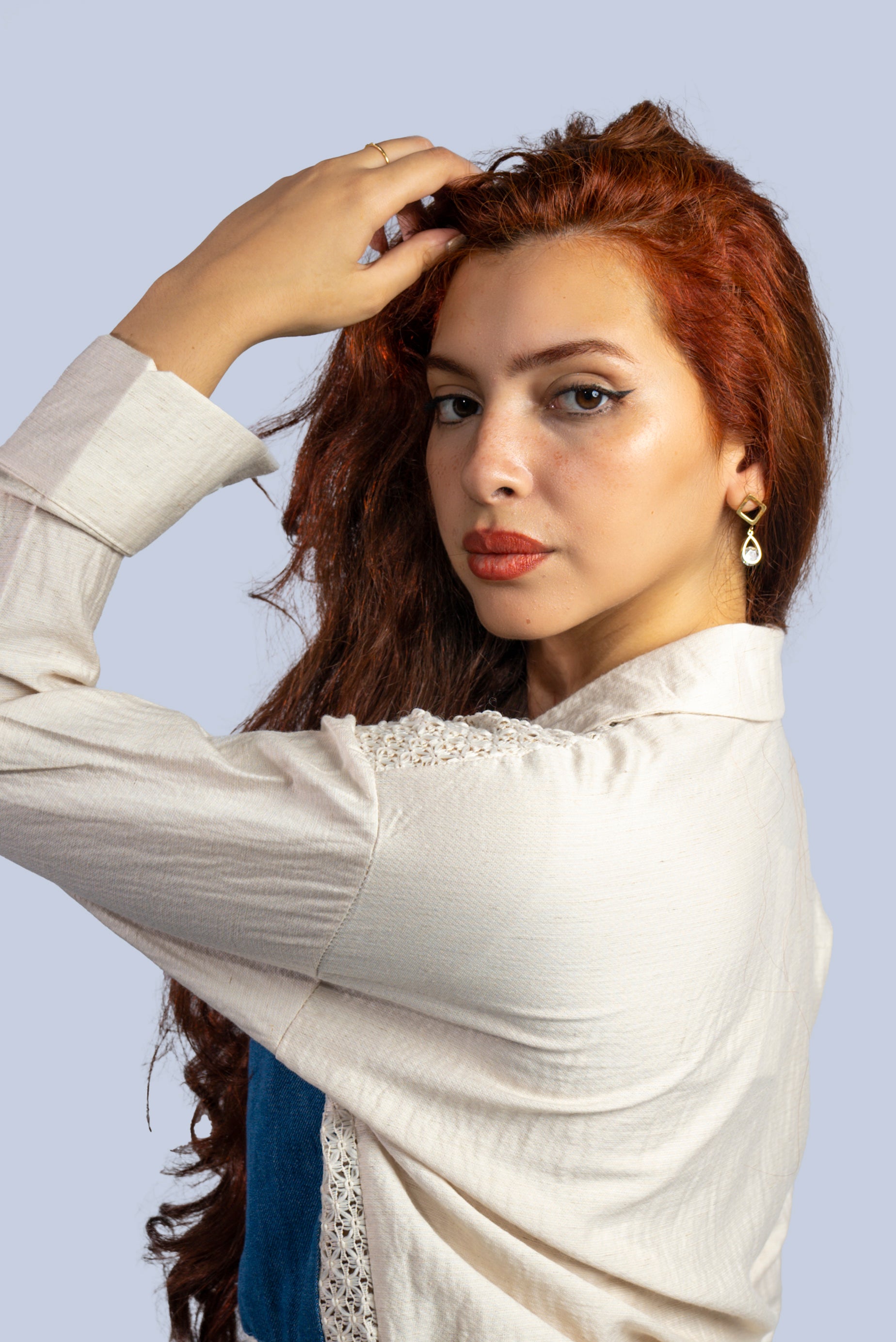 Chemise crème à poches  bleu marine