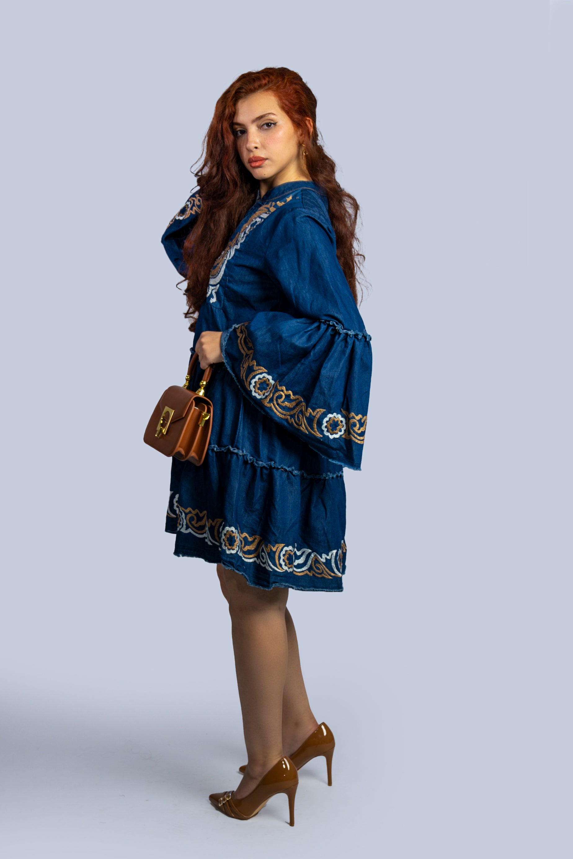Robe courte en jean à manches longues bouffantes