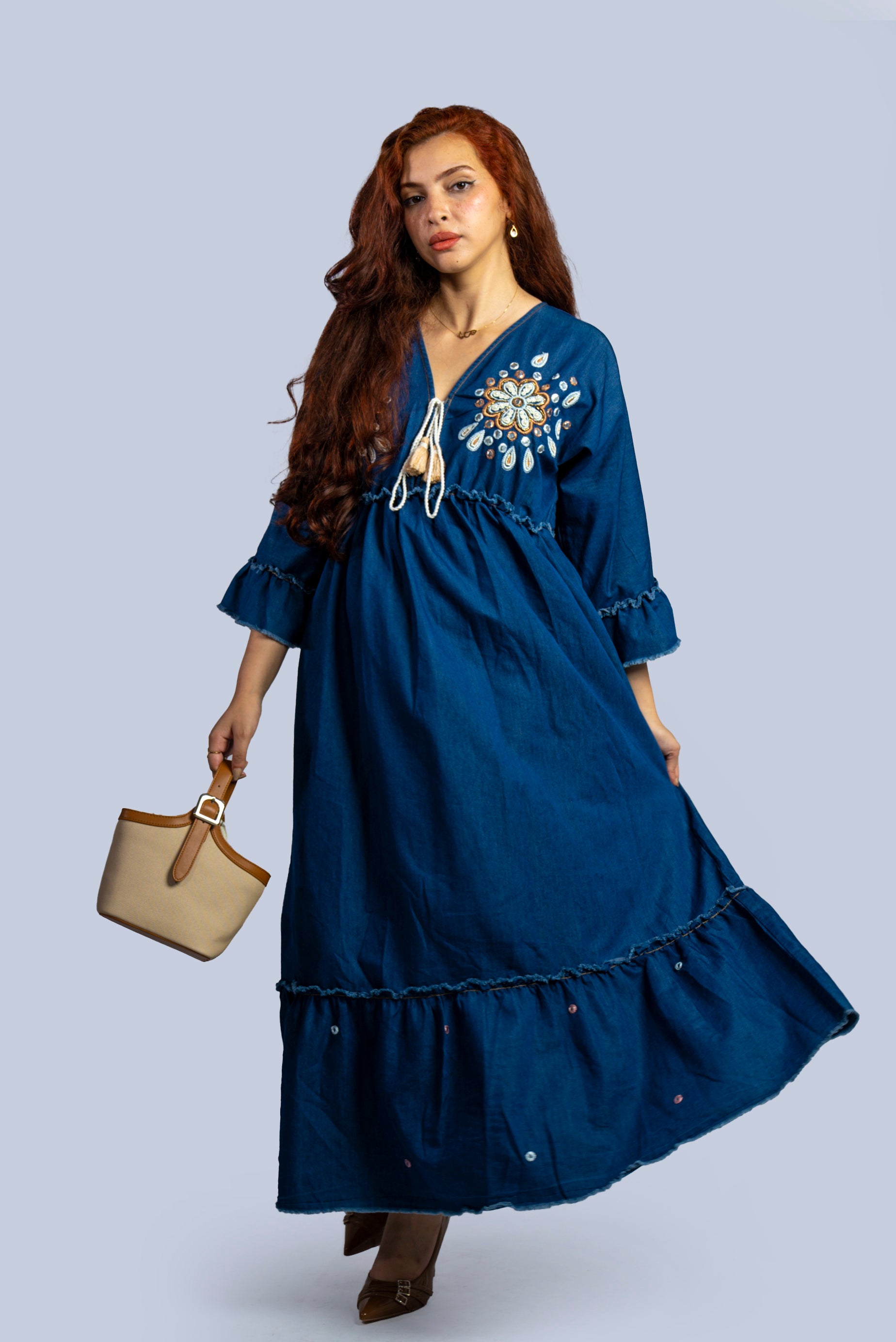 Robe longue en jean à col en V