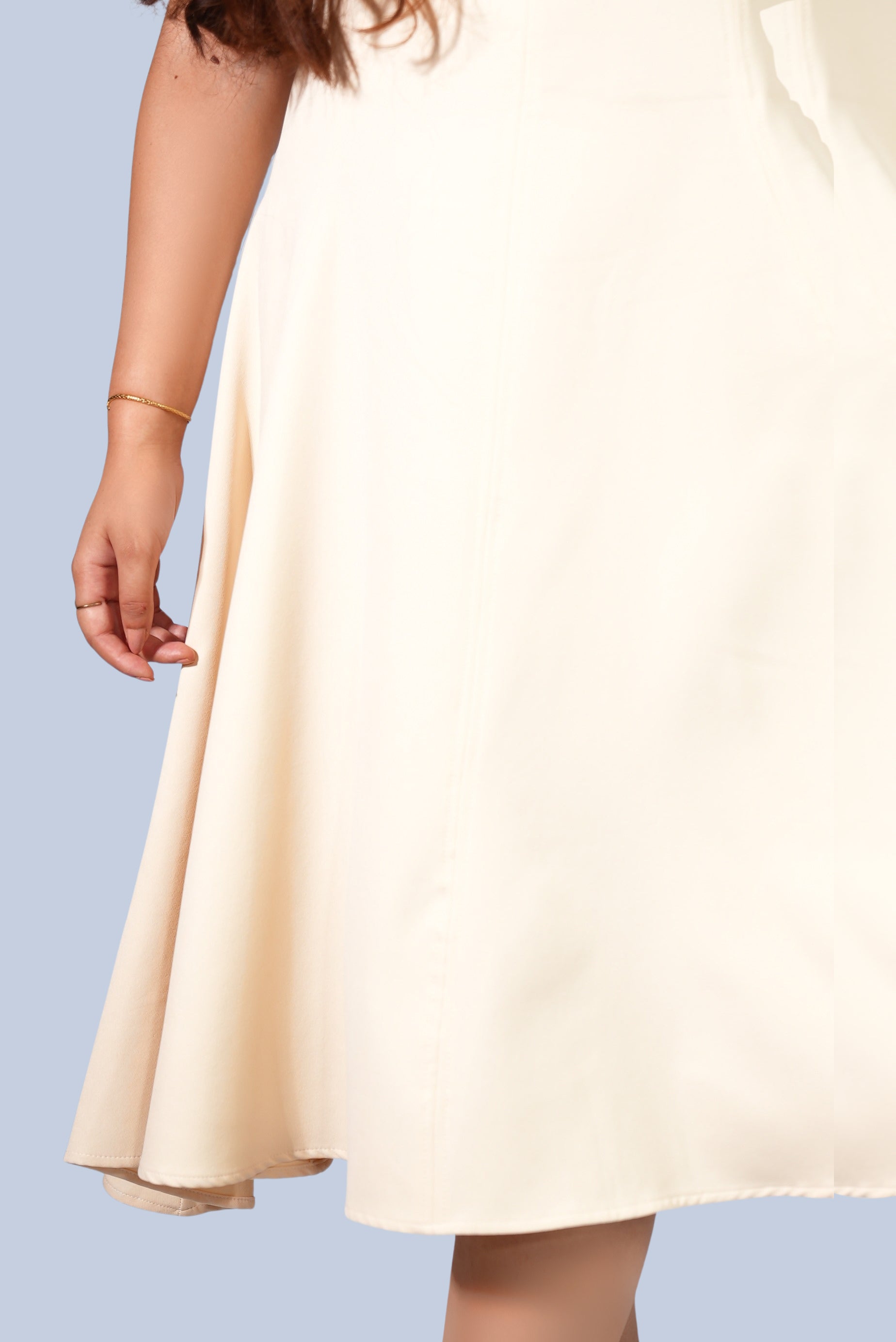 robe minimaliste à manches courtes