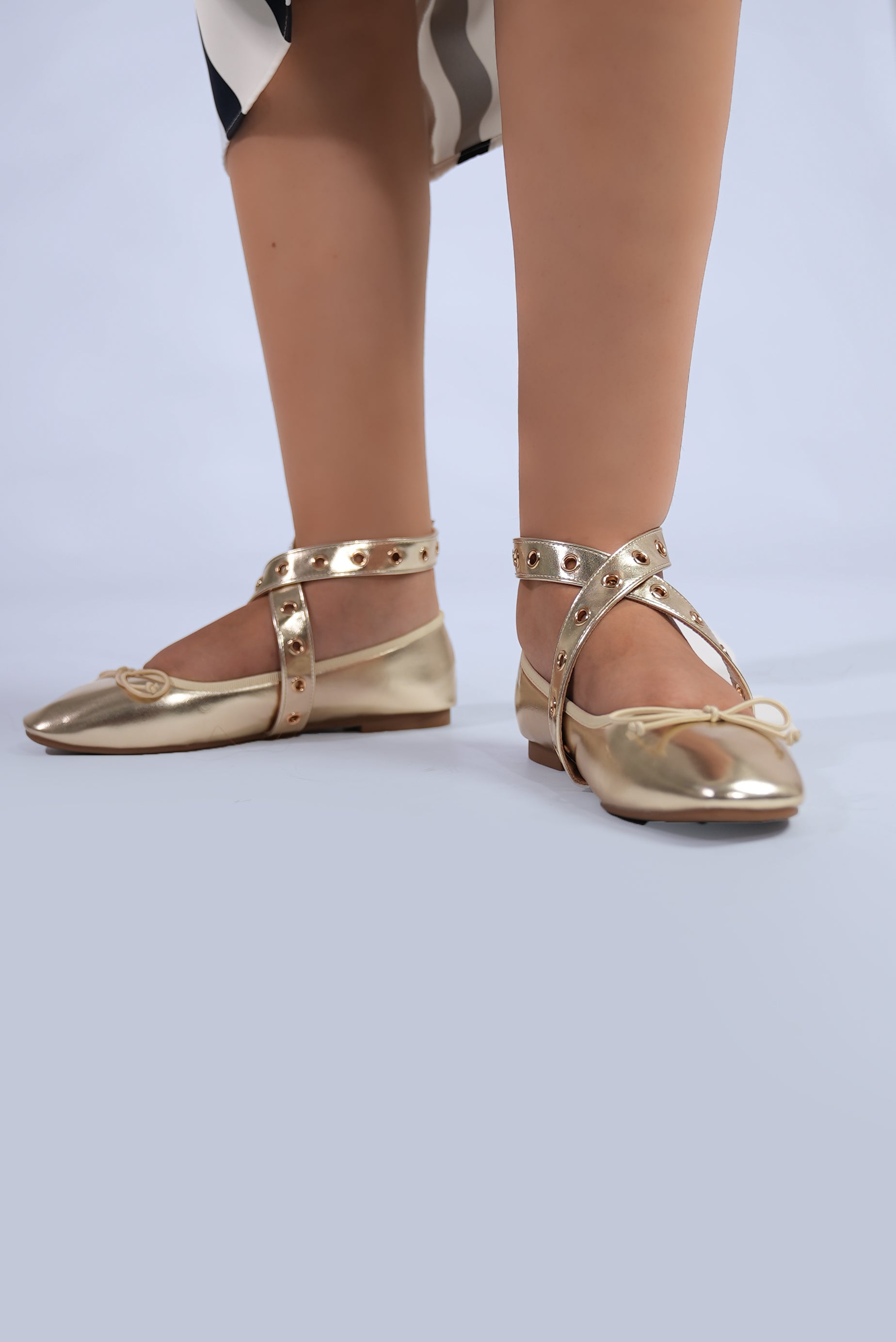 ballerine à bride cloutée