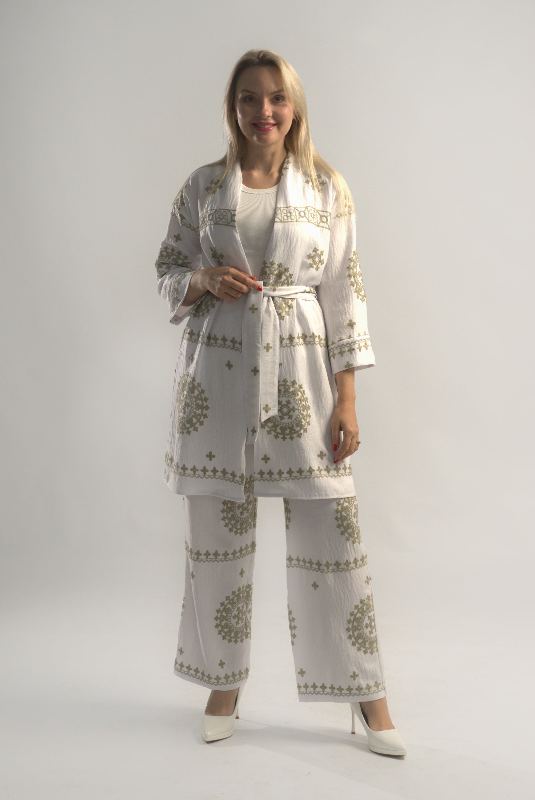 Ensemble kimono à broderie et pantalon large avec ceinture (RS ENSEMBLE RED 24372)