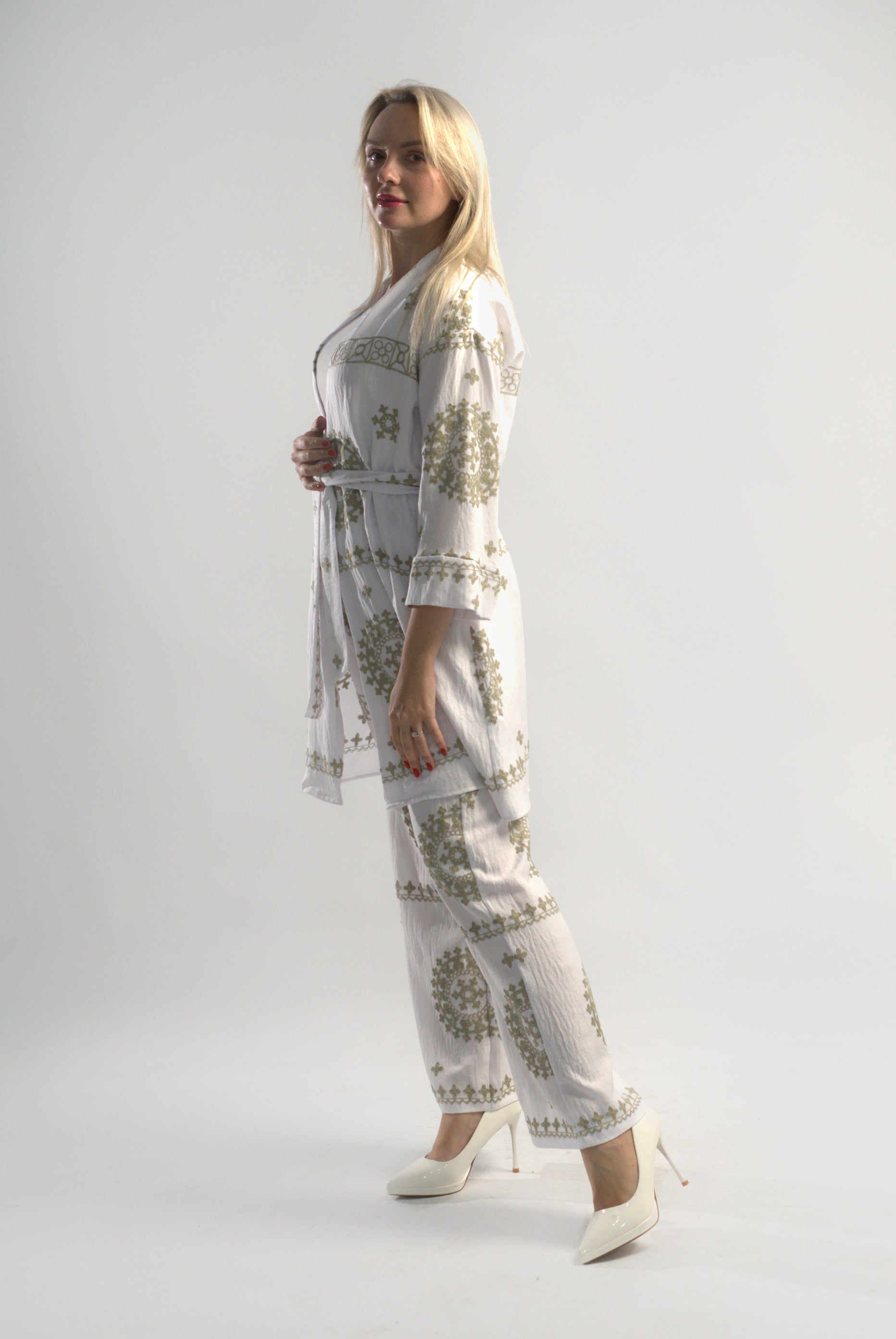 Ensemble kimono à broderie et pantalon large avec ceinture (RS ENSEMBLE RED 24372)