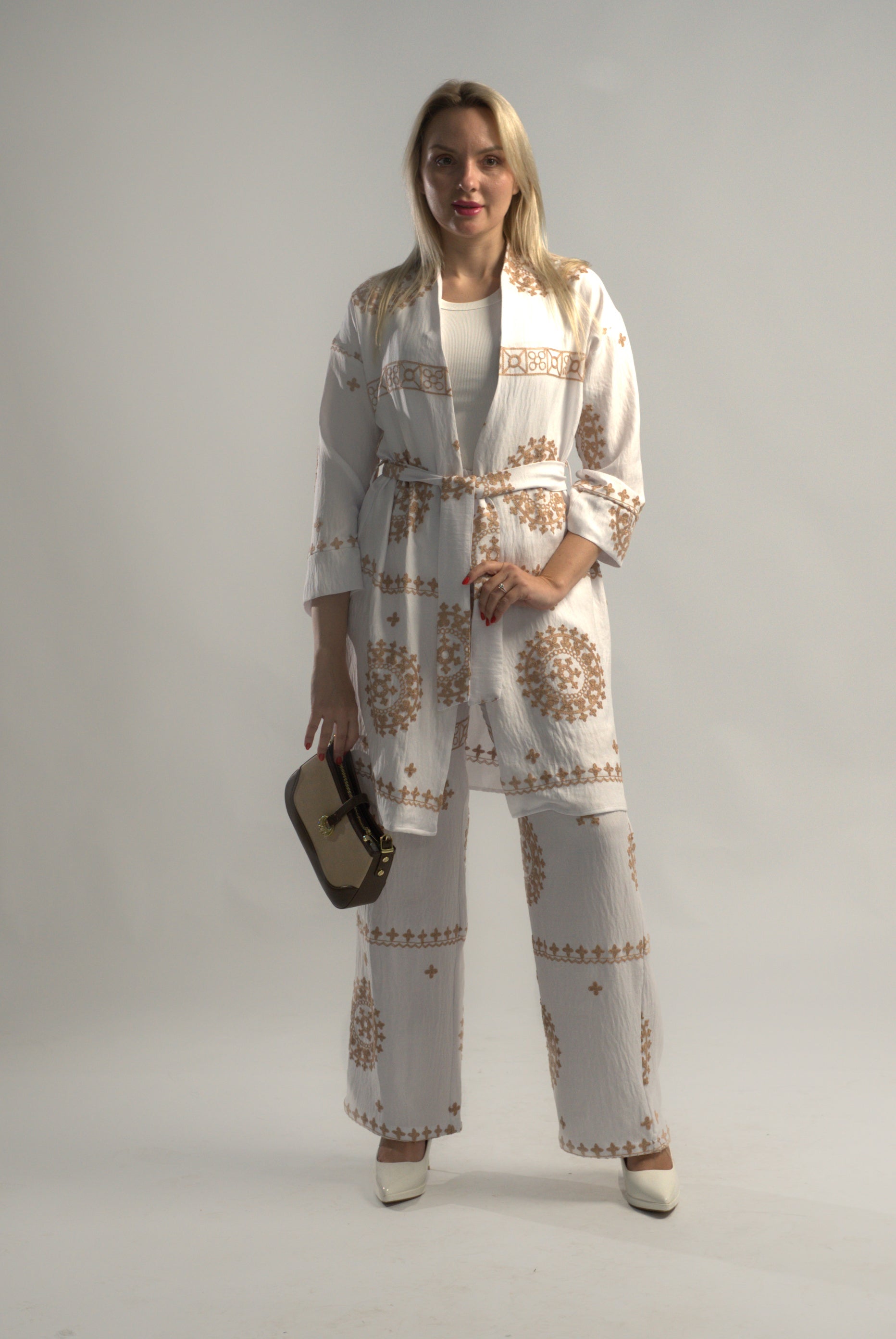 Ensemble kimono à broderie et pantalon large avec ceinture (RS ENSEMBLE RED 24372)