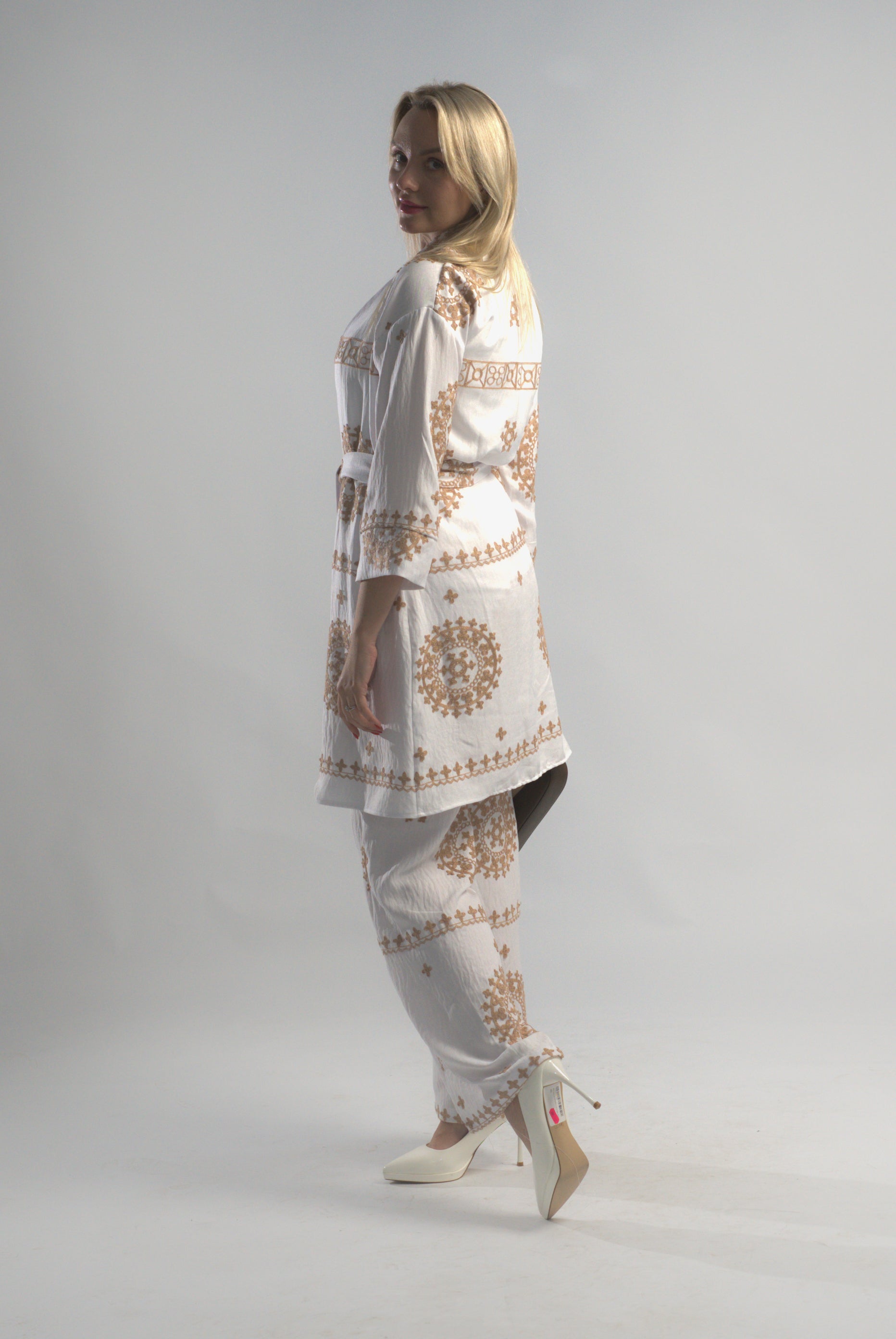 Ensemble kimono à broderie et pantalon large avec ceinture (RS ENSEMBLE RED 24372)