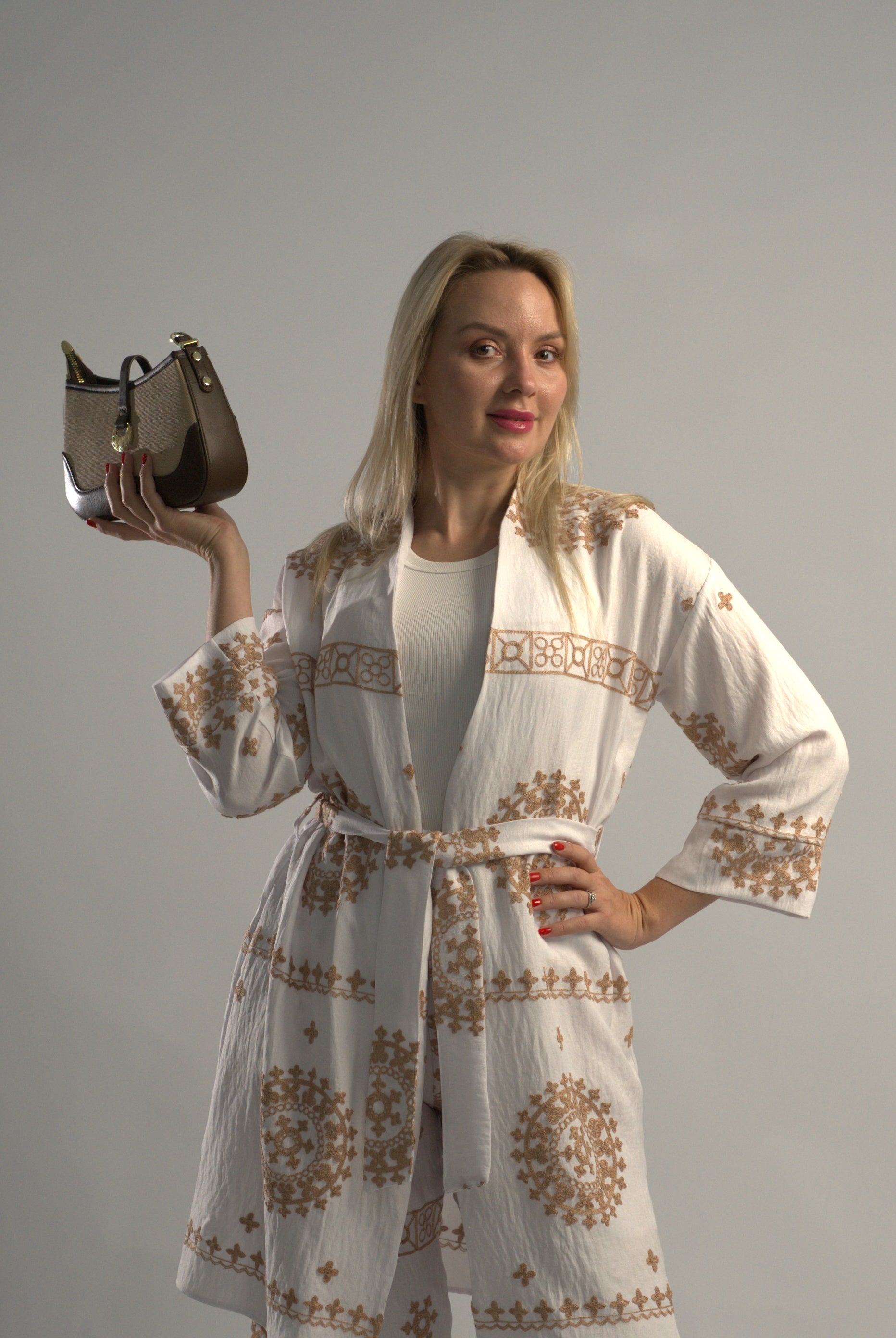 Ensemble kimono à broderie et pantalon large avec ceinture (RS ENSEMBLE RED 24372)