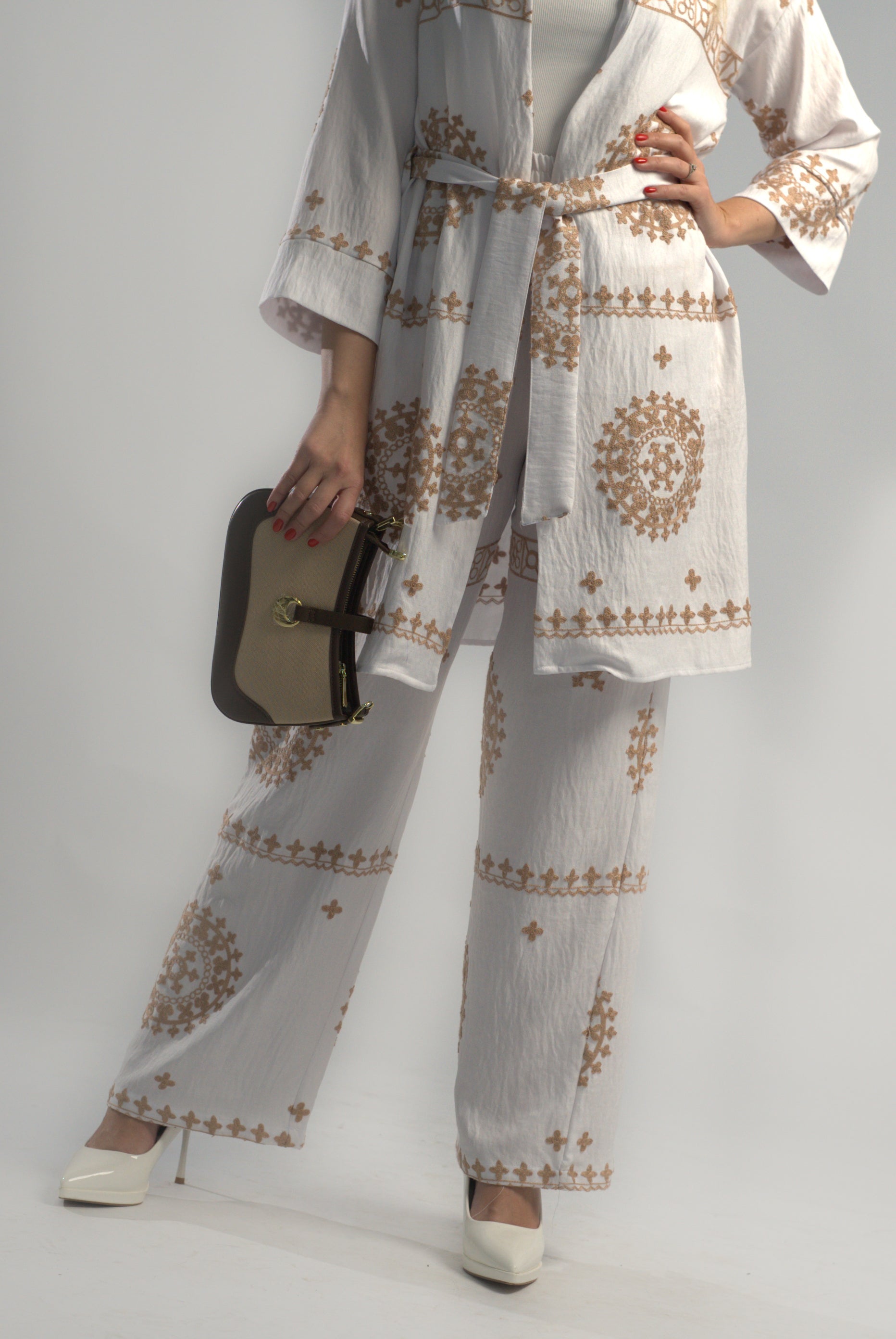 Ensemble kimono à broderie et pantalon large avec ceinture (RS ENSEMBLE RED 24372)